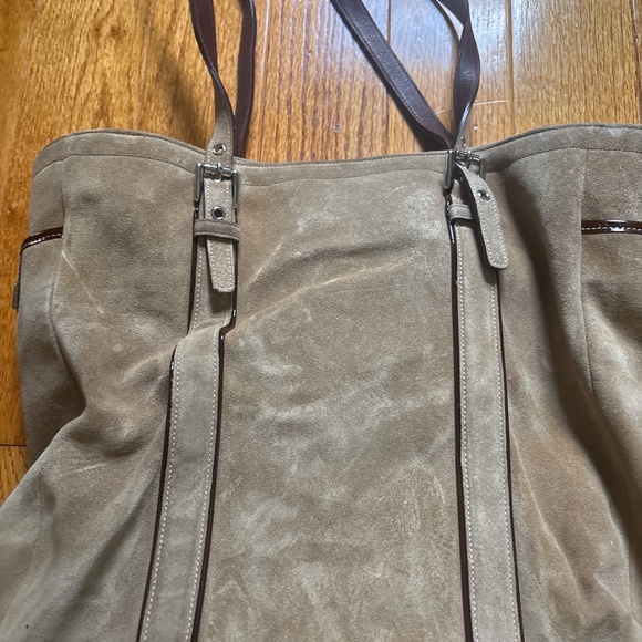 Coach suede tote - Picture 4 of 6